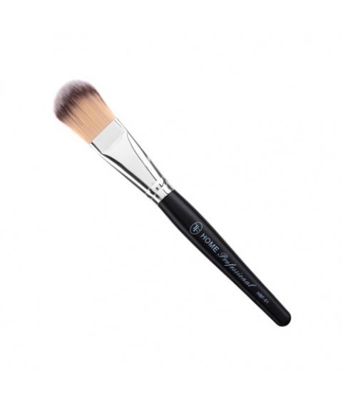 TF Кисть д/нанесения тональной основы HBF-01